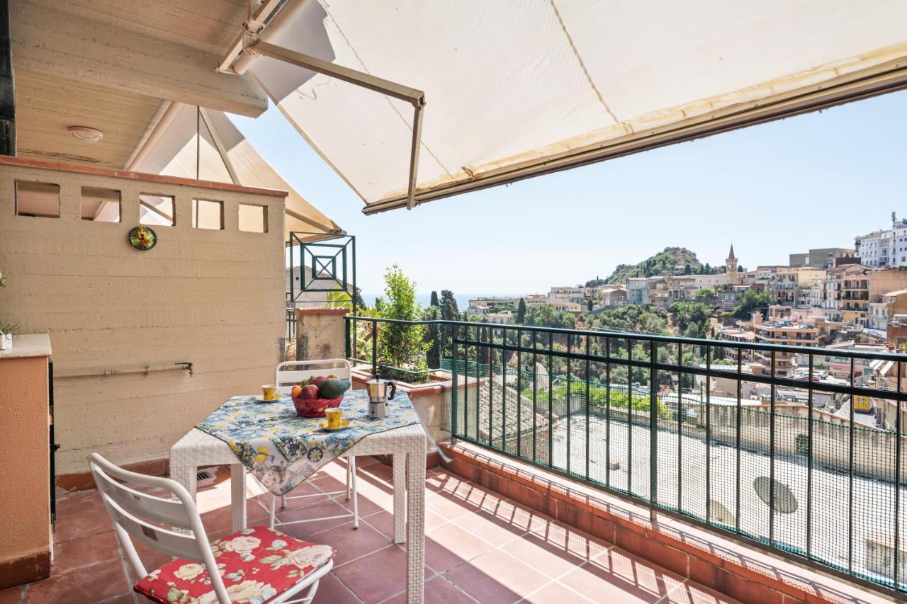 Taormina Comfortable Apartment With Terrace Exterior photo